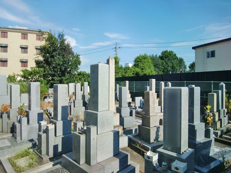 西市場墓地
