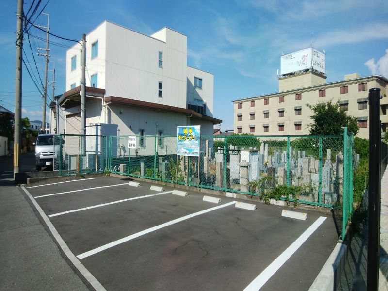 西市場墓地