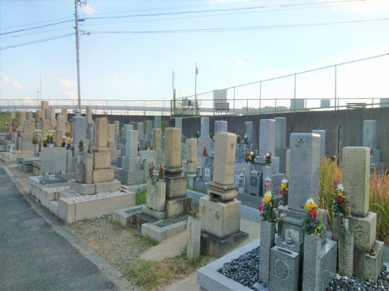 摂津市営 一津屋西墓地