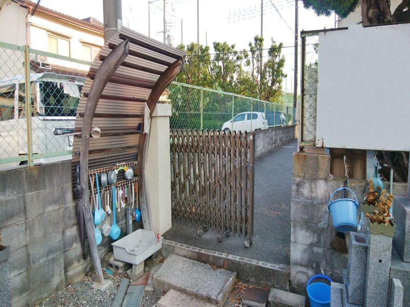 鳥飼西墓地
