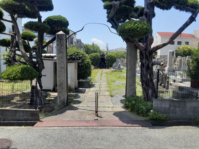 小路・寺内共同墓地