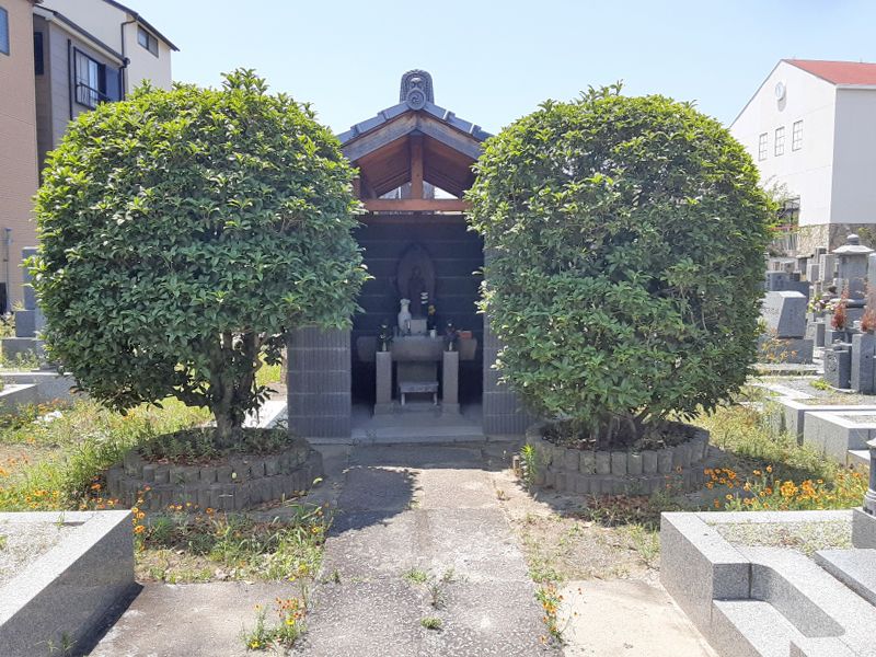 小路・寺内共同墓地