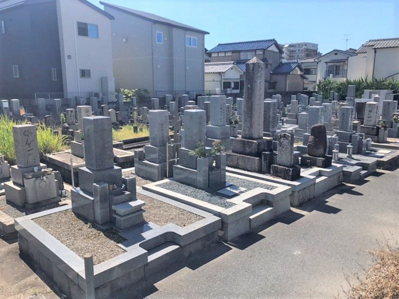 氷室墓地