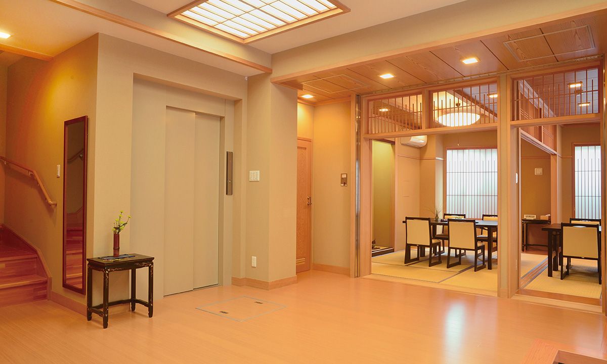 玄関・エレベーターホール