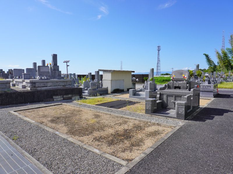 山直中町営 岸和田山直墓地