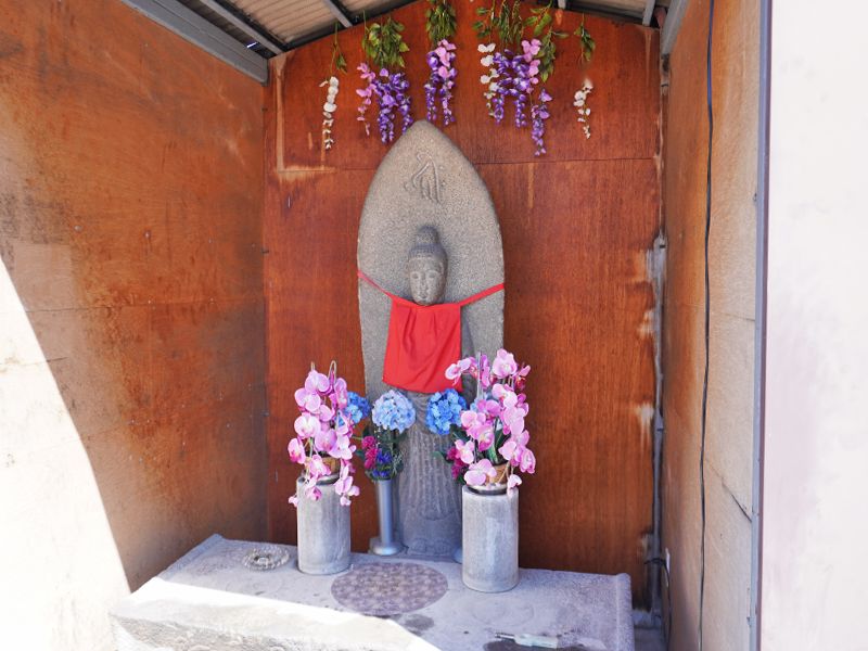 小寺墓地