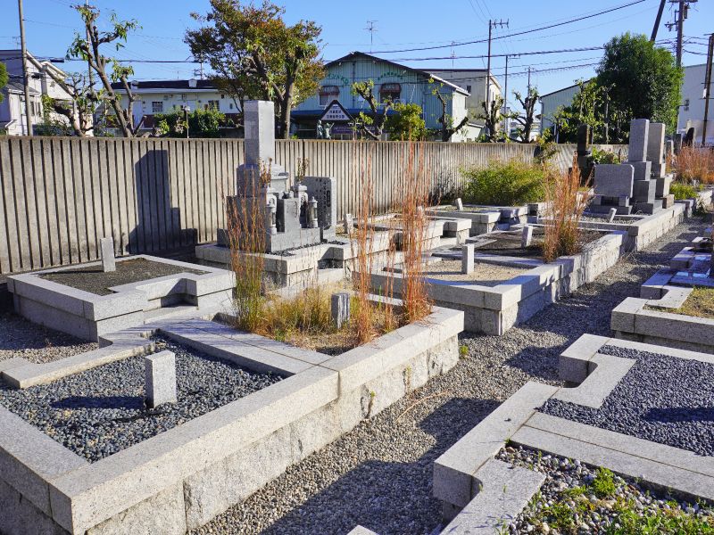 沢良宜浜墓地