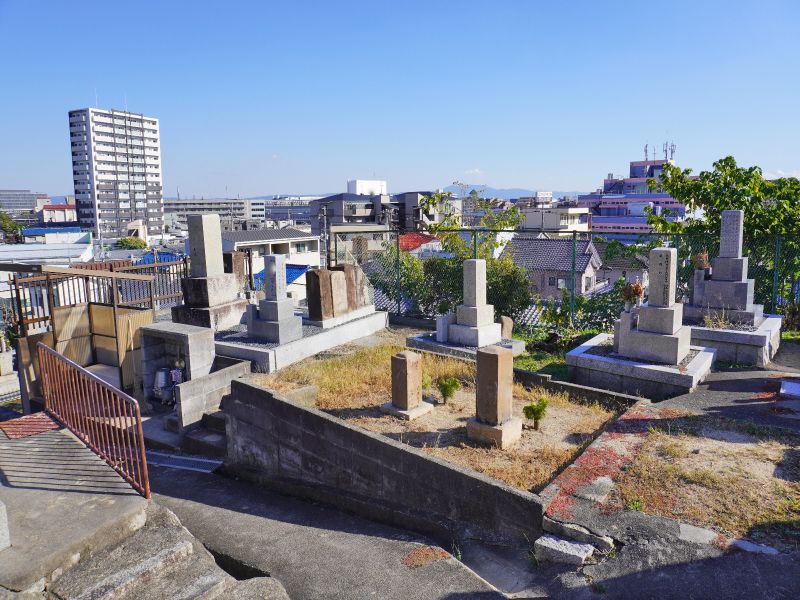 下穂積共同墓地