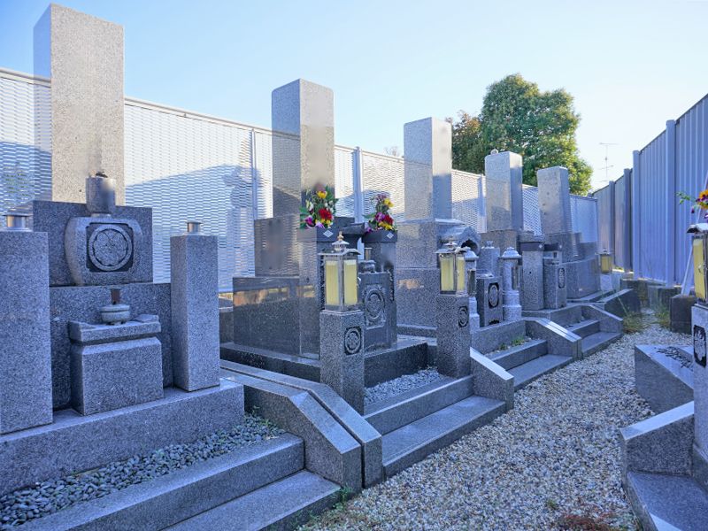 山之上共同墓地