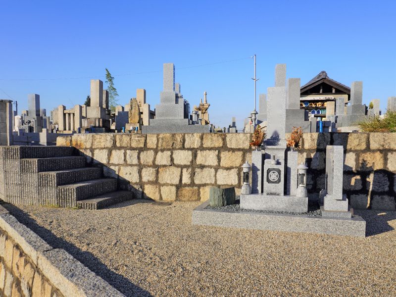 山之上共同墓地