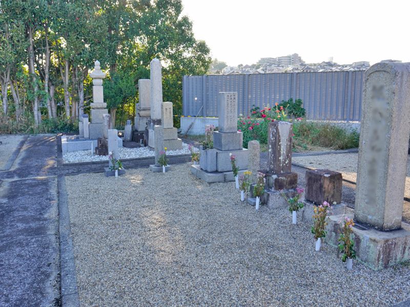 山之上共同墓地