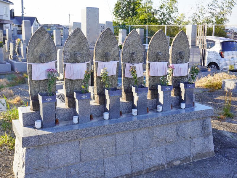 山之上共同墓地