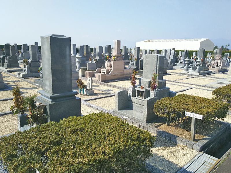 東員町墓地公園