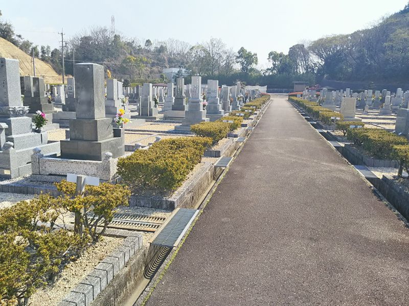 東員町墓地公園