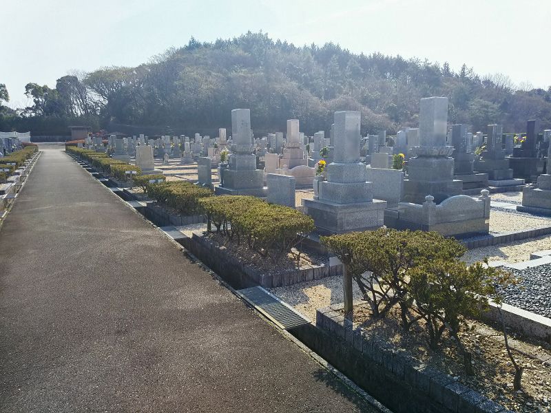 東員町墓地公園