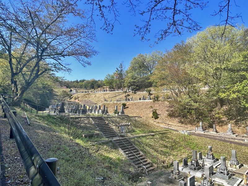 平和霊園 遠くまで広がる墓域