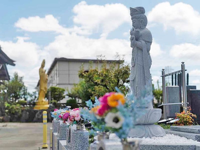 伊勢原みちびき樹木葬墓地