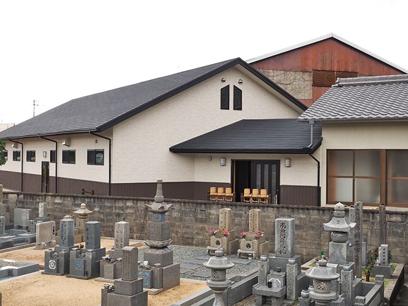 観音寺墓堂