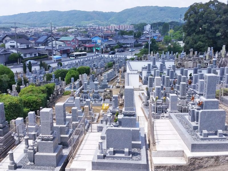 発志院墓地