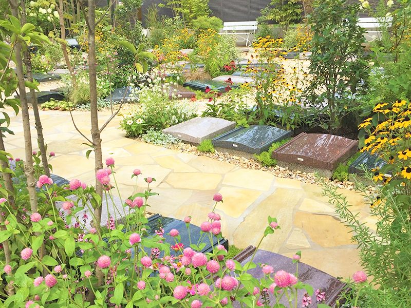 季節ごとの花が咲きます