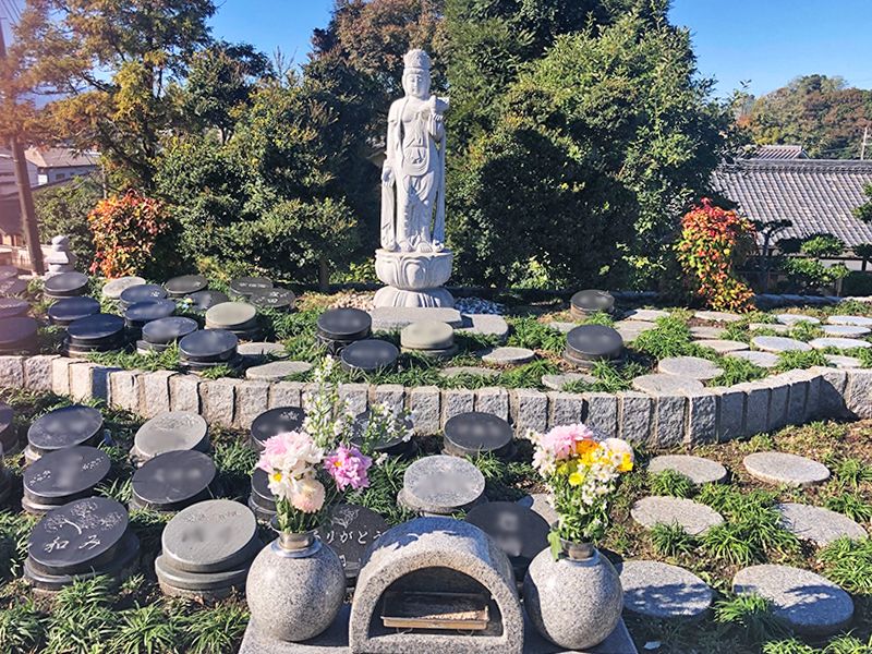 ロイヤル藤沢長後樹木葬墓地