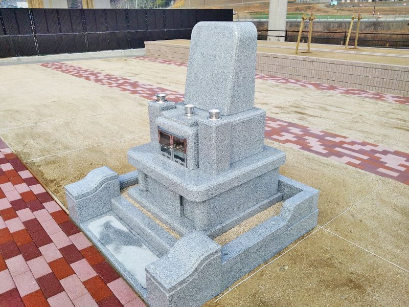 福山東墓苑