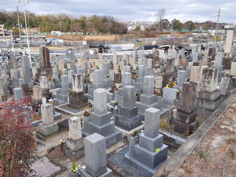 藤阪区墓地