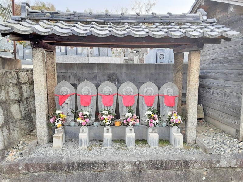 藤阪区墓地