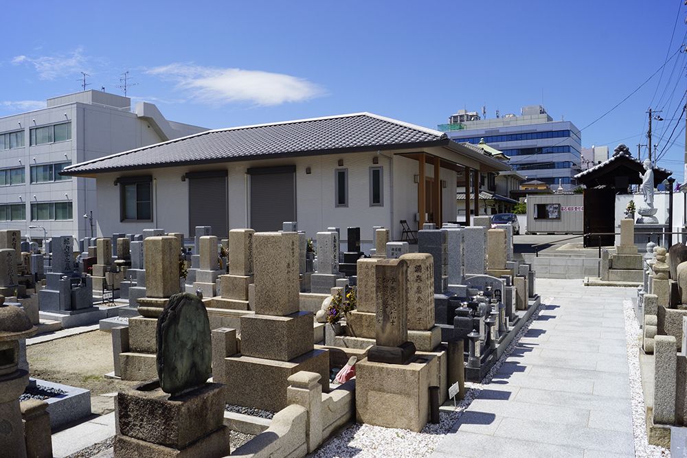 最勝寺境内墓地