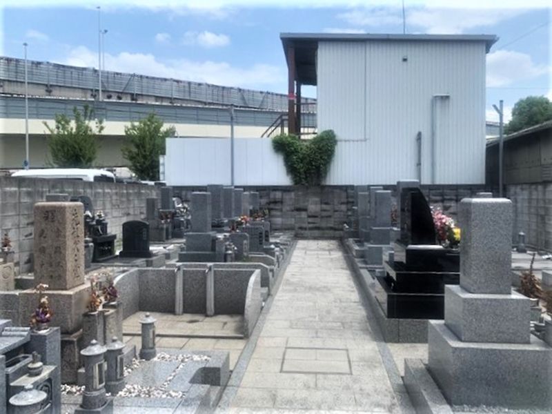 出戸共同墓地