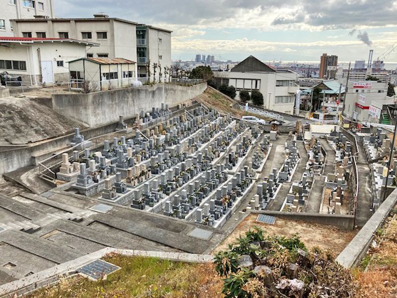 徳井墓地