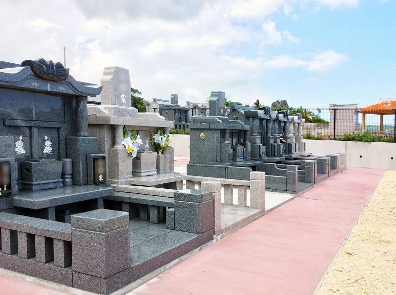 八重瀬メモリアルパークの墓石イメージ
