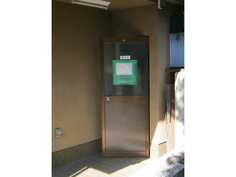 星の丘霊園内のトイレ