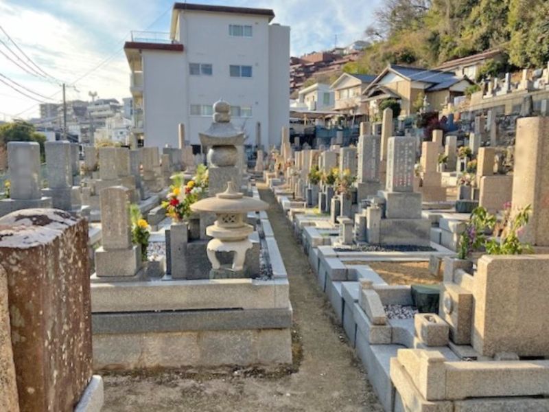 岡本西墓地