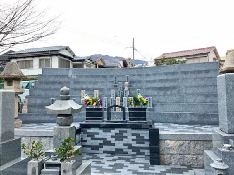 郡家東墓地