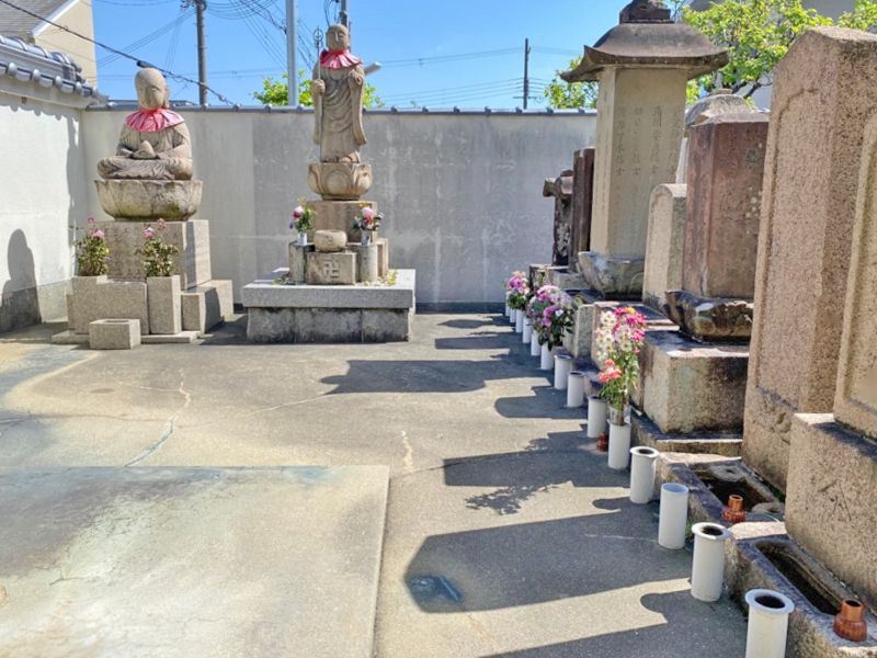 阪急岡本　光明寺墓地