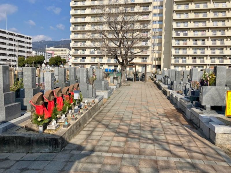 本庄墓地