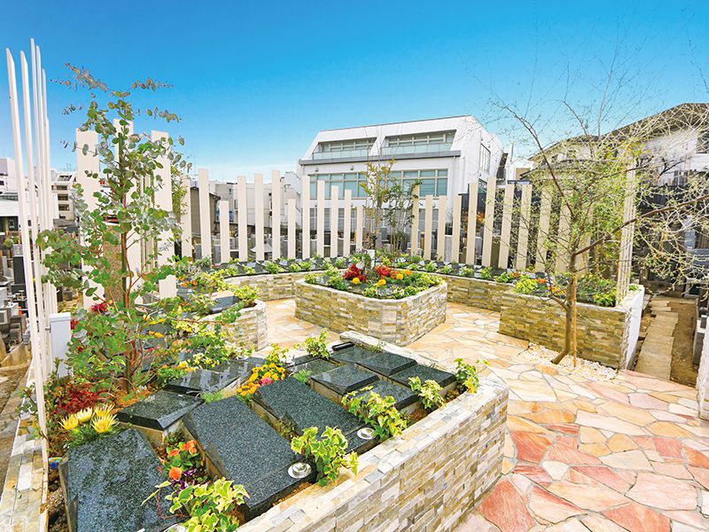 新宿区 樹木葬「瑠璃の光」