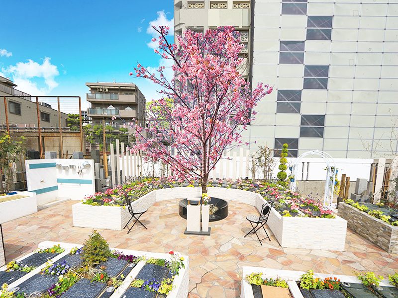 新宿区 樹木葬「瑠璃の光」