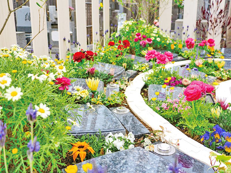 新宿区 樹木葬「瑠璃の光」