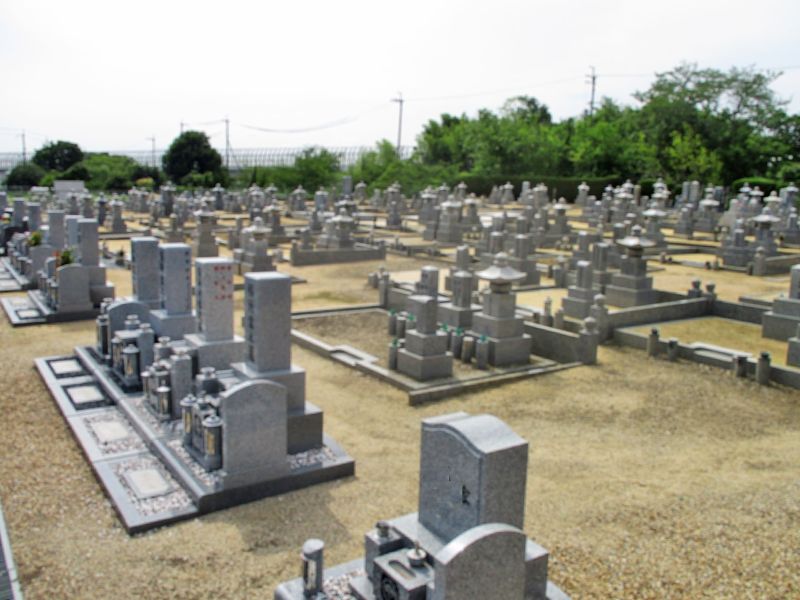 交野瑞専寺霊苑