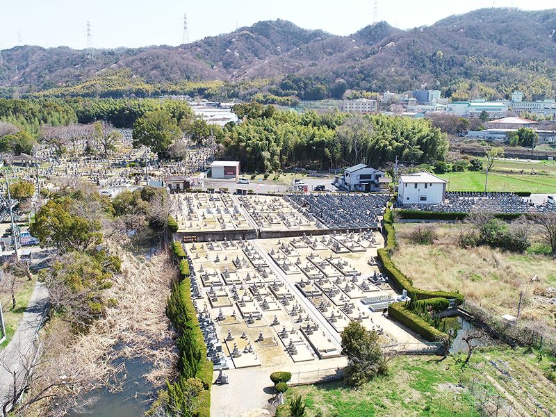 交野瑞専寺霊苑