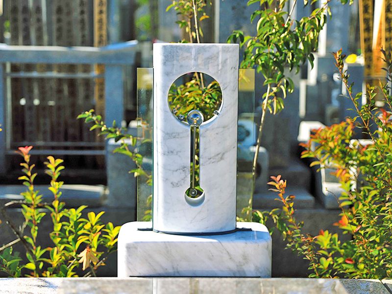 時を刻む悠久の塔