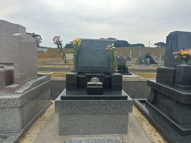 袋井市夢の丘墓園の墓石写真