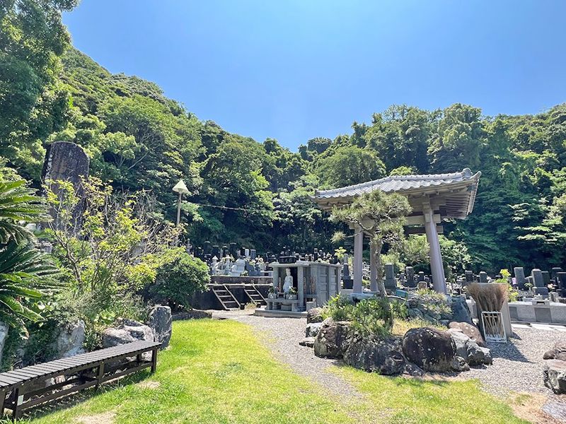 釣月寺 のうこつぼ