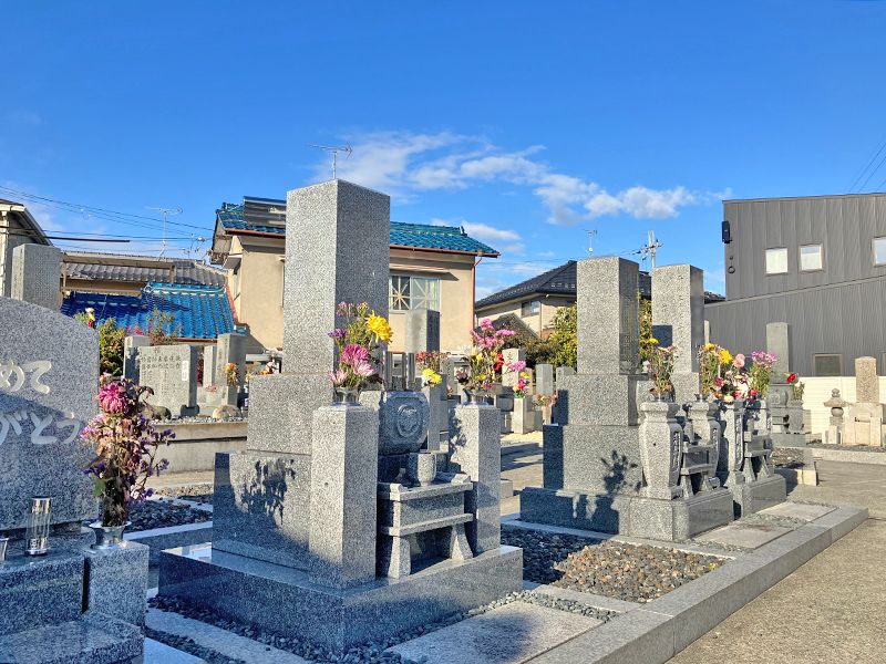 今宿川向墓地