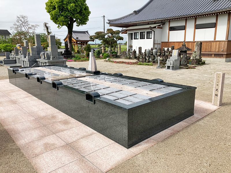 徳善院樹木葬「さくら苑」