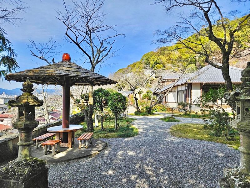 吸江寺 のうこつぼ