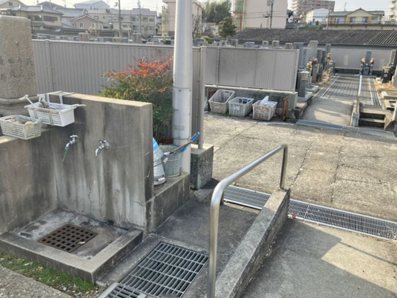 若松町1丁目墓地