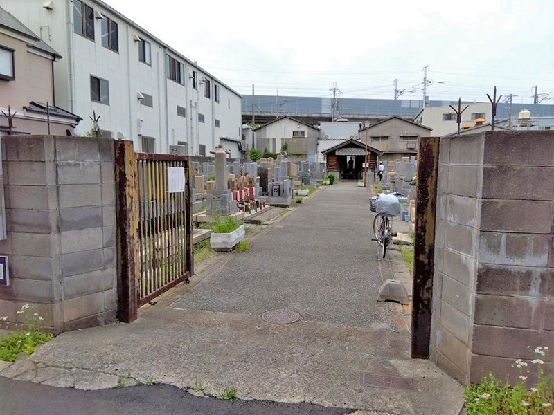 神崎町墓地